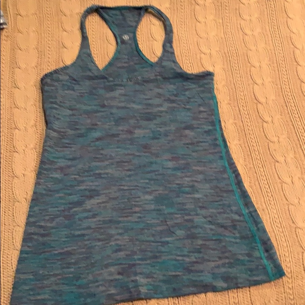 Lululemon tank